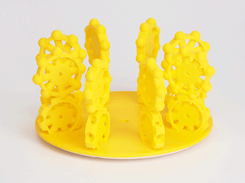 ①～④を組み合わせて底をテープで固定する。