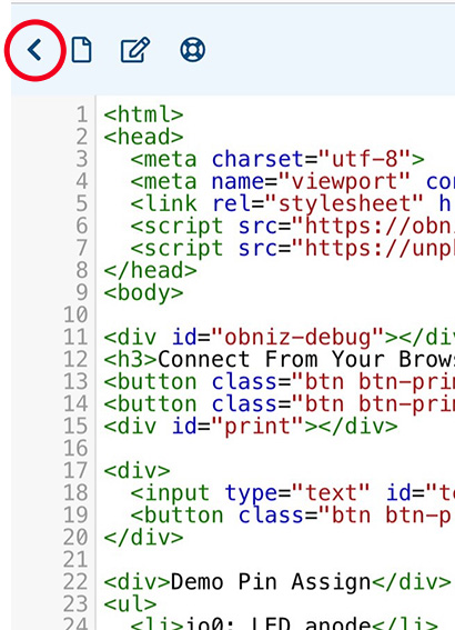 obniz Boardのディスプレイに表示されたQRコードを、スマートフォンのカメラアプリかQRコードリーダーアプリで読み取ろう。表示されたURLをタップして、エディター画面に進もう。エディターの画面が表示されたら、左上のメニューボタンをタップしよう。